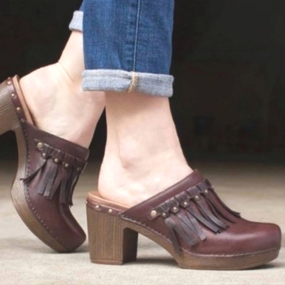 41 Dansko Deni Fringe Brown Leather Slip High Heel Clog Mule Boho Women 10.5 11 - Picture 1 of 13